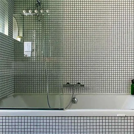 La Cascade Hotel 3*