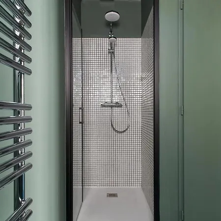 La Cascade Hotel 3*